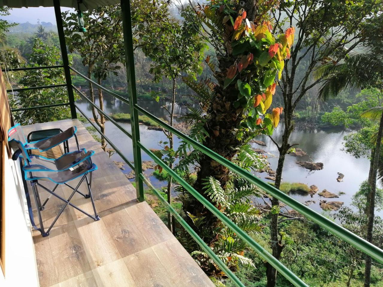 Appartement Noah'S Nest Tree House à Thekkady Extérieur photo