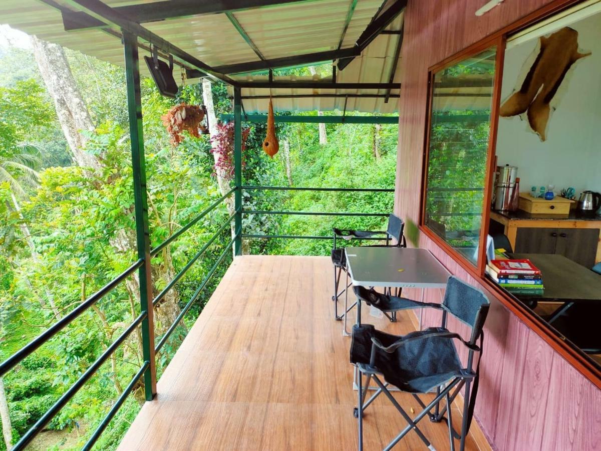 Appartement Noah'S Nest Tree House à Thekkady Extérieur photo